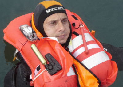 “Men overboard” geolocation system