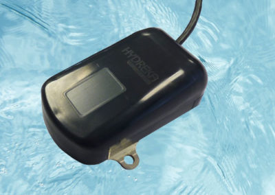 Autonomous overflow detector for storm spillway